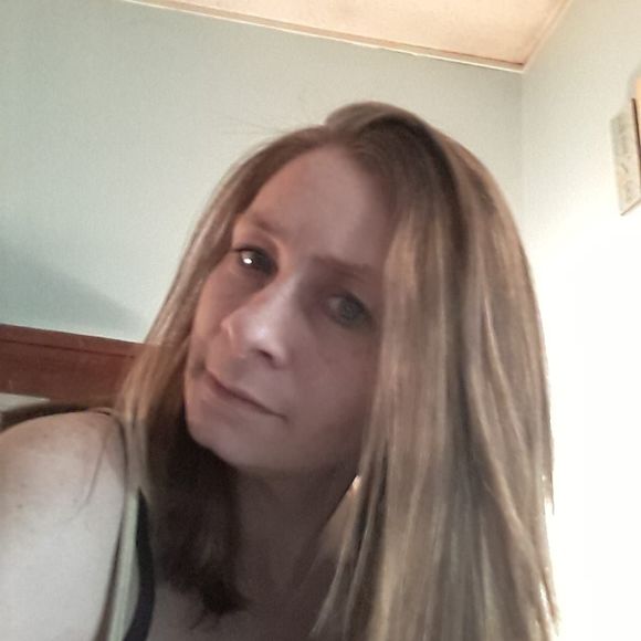 Meet your Posher, Crystal - Picture 1 of 1